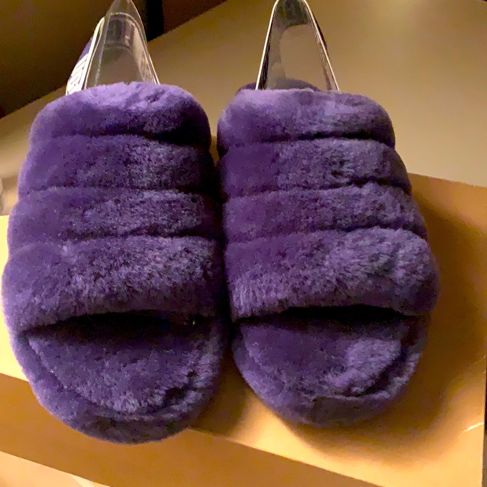 Women ugg slides size 9 BRAND NEW